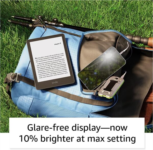 Amazon Kindle Paperwhite (16 GB) – Now with a larger display, adjustable warm light, increased battery life, and faster page turns – Agave Green - Image 4